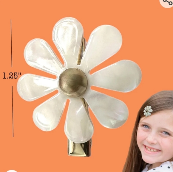 Each Jewels Flower Hair Clips Shiny Pearl petals Daisy Hair Clips - Picture 3 of 5